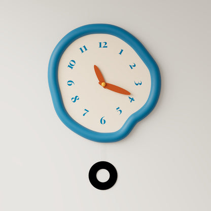 Minimalist dial pendulum clock